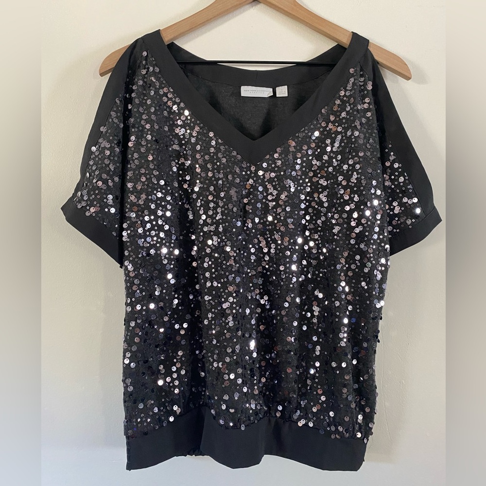 NWOT New York and Company Dark gray sequined top